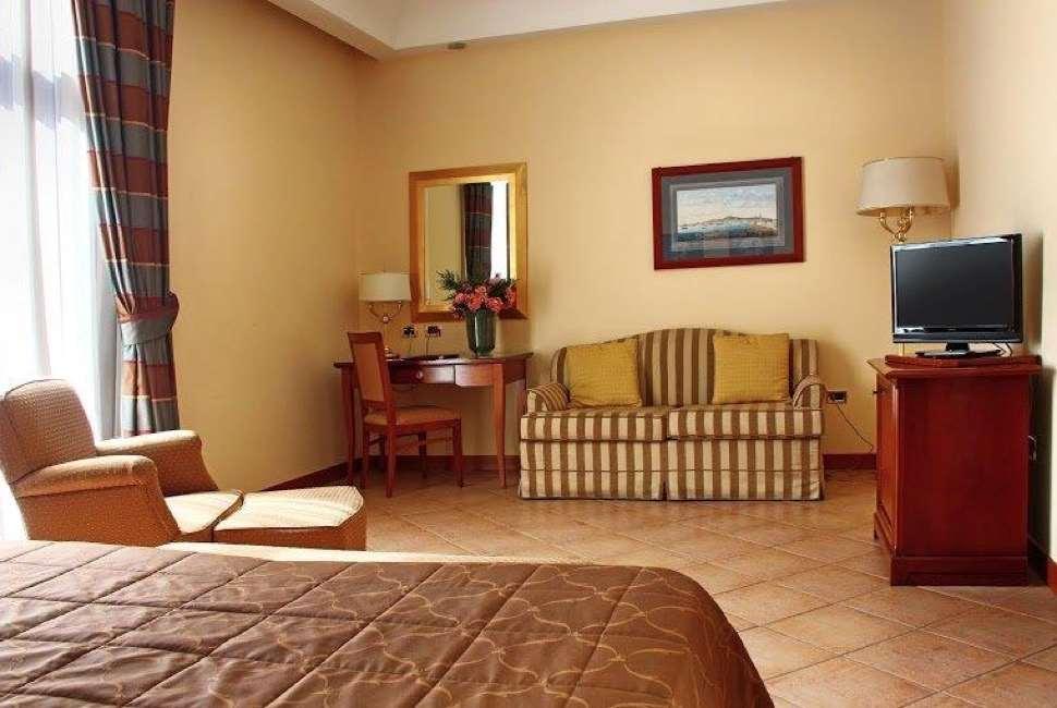 Le Cheminee Business Hotel Napoli Phòng bức ảnh