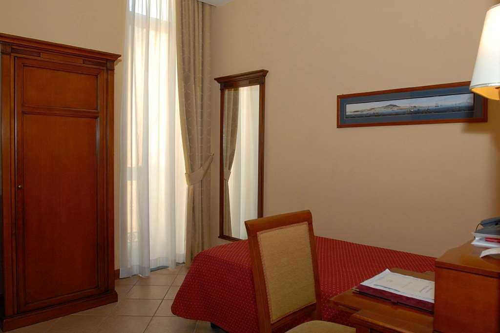 Le Cheminee Business Hotel Napoli Phòng bức ảnh