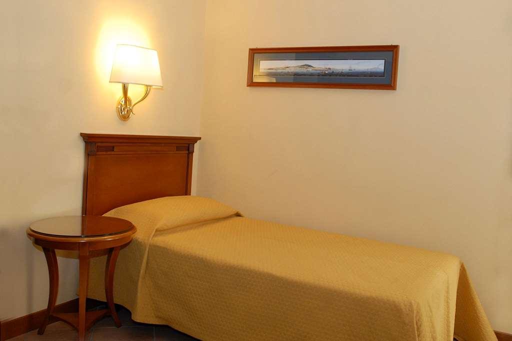 Le Cheminee Business Hotel Napoli Phòng bức ảnh