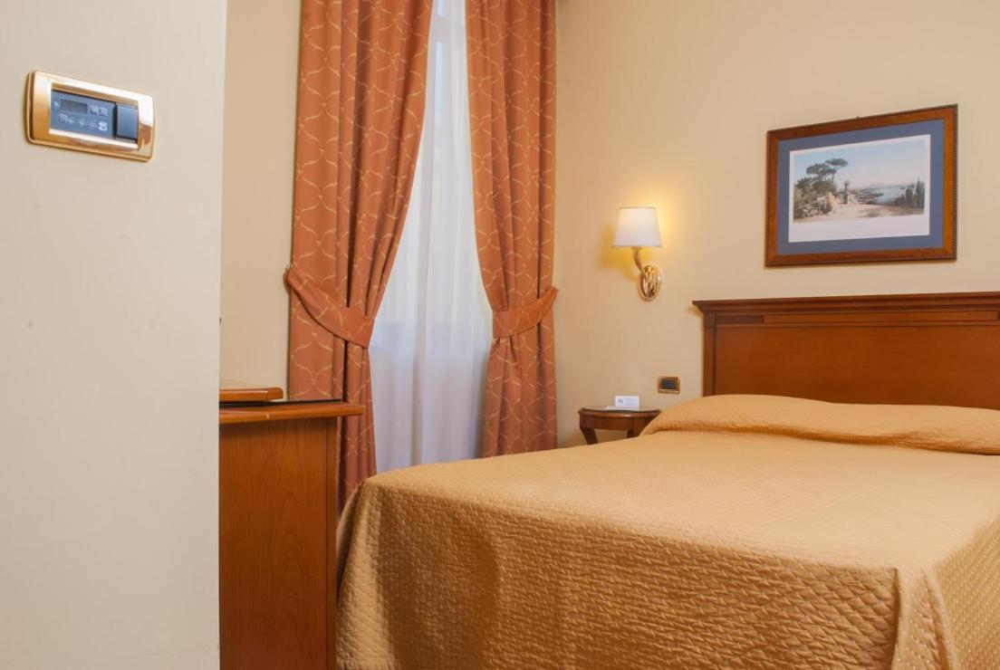 Le Cheminee Business Hotel Napoli Ngoại thất bức ảnh