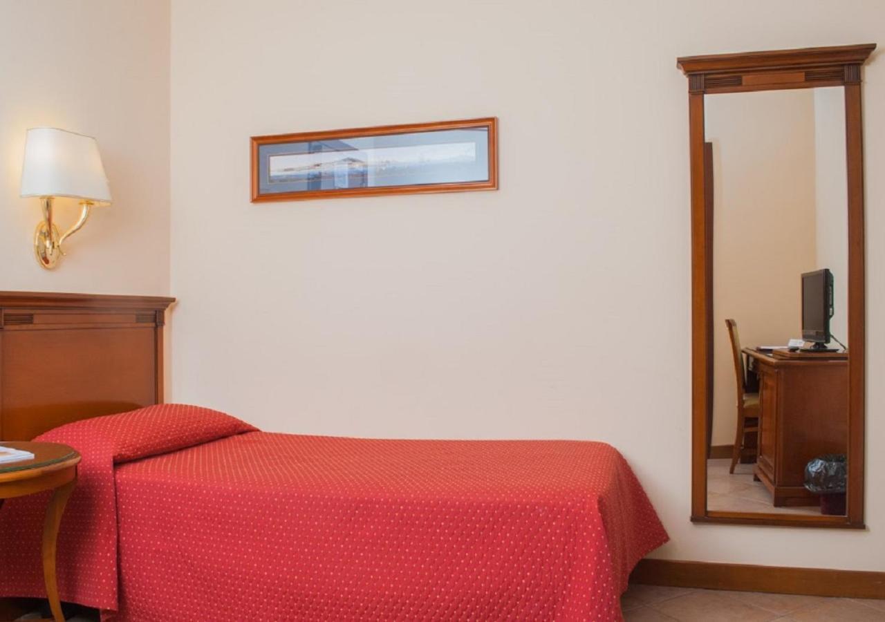 Le Cheminee Business Hotel Napoli Ngoại thất bức ảnh